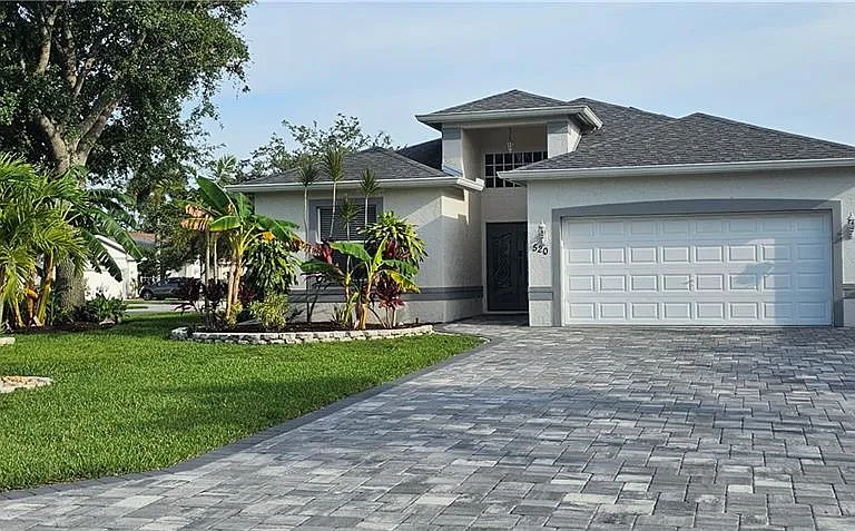 520 Crossfield Cir — Photo 1