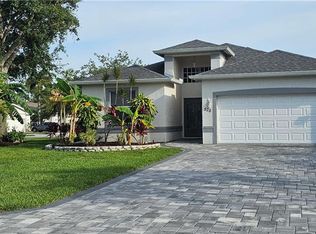 520 Crossfield Cir, Naples, FL 34104