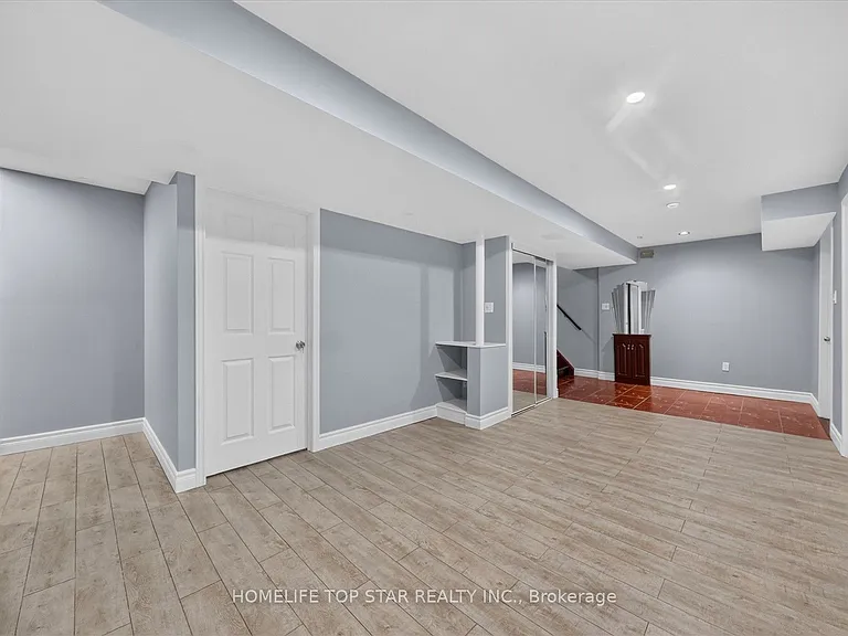 7 SW Littleborough Ct E — Photo 7