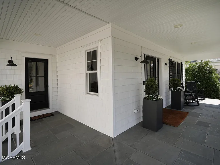 127 Hance Rd — Photo 3