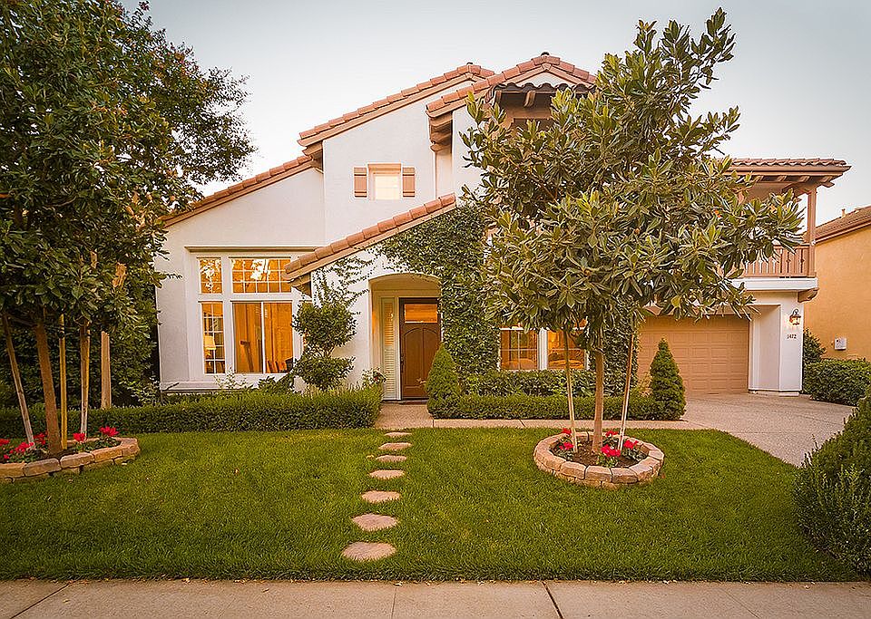 1st image of 1472 Grey Owl Cir