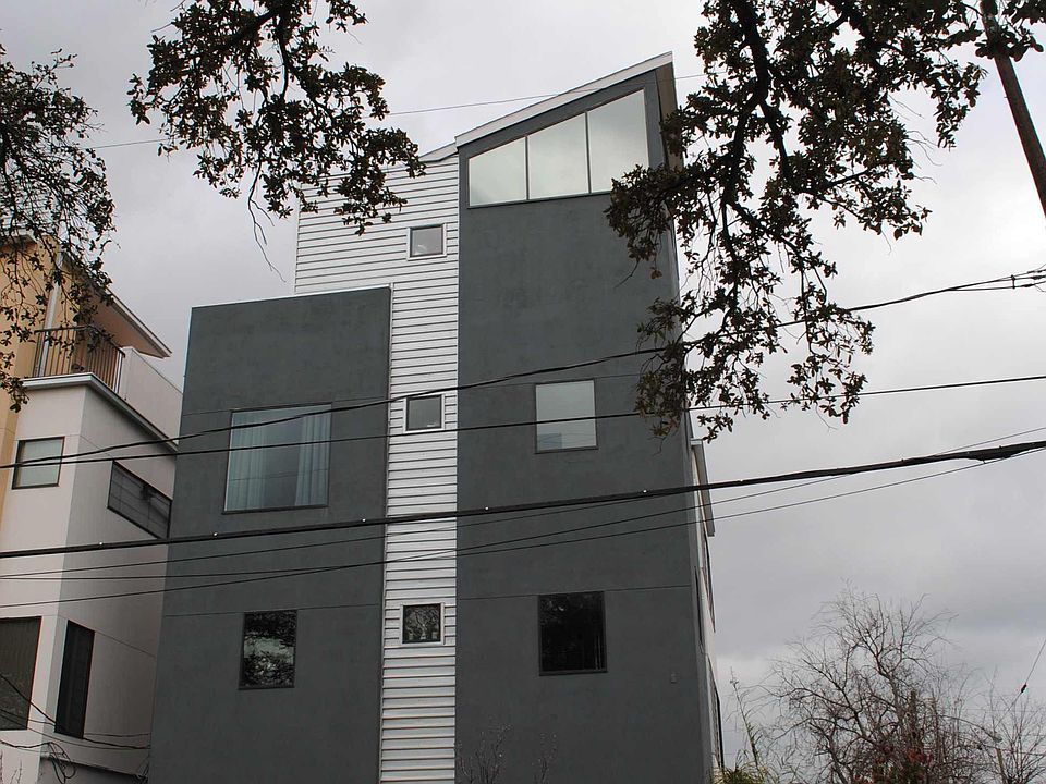 Pacific Street side.