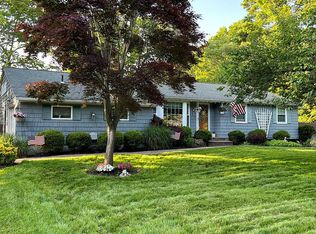 5 David Ln, Saint James, NY 11780