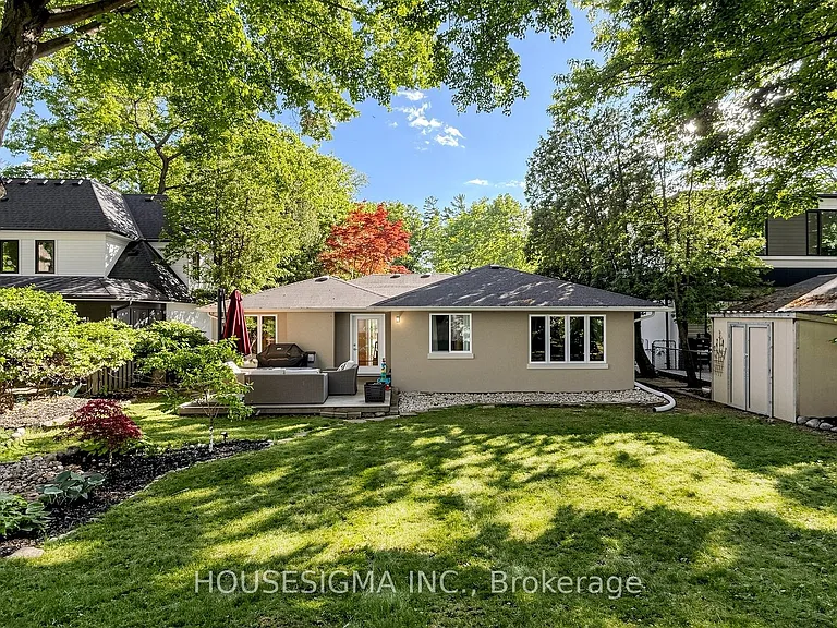 69 Holyrood Ave — Photo 46