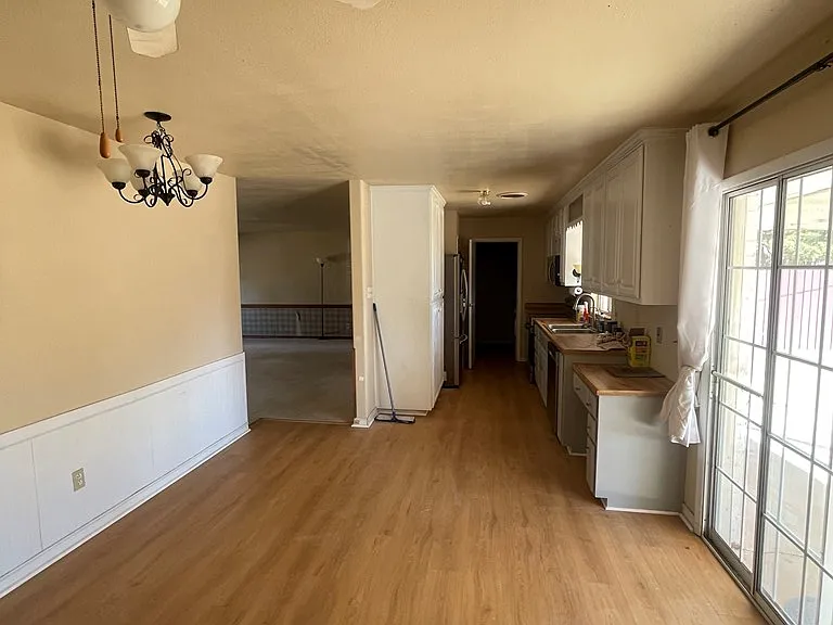 302 E Harriet St — Photo 4