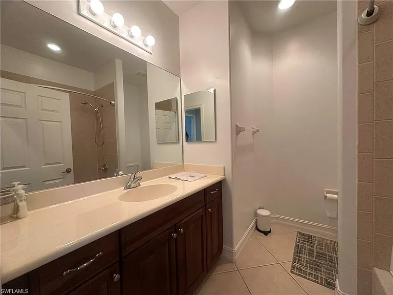 2004 Tarpon Bay Dr N #201 — Photo 29
