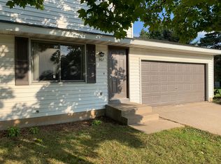 907 12th Ave S, Onalaska, WI 54650