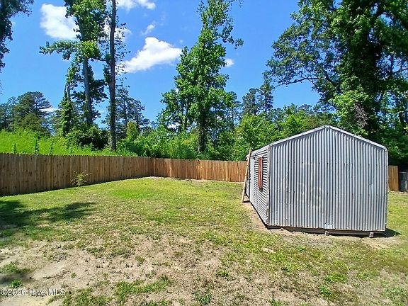 5th image of 3929 Debra Street