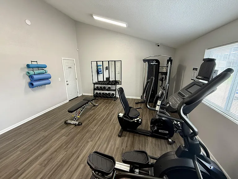 Copper Cove Apartments — Photo 23