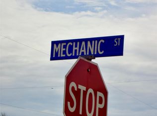 315 Mechanic St, Tomball, TX 77375