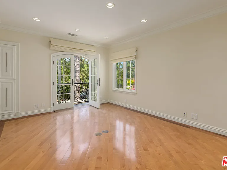204 Foothill Rd — Photo 22