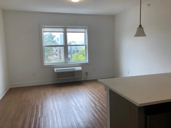 429 Bergen Avenue image 15 of 31