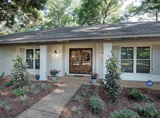 542 Rollingwood Dr, Jackson, MS 39211
