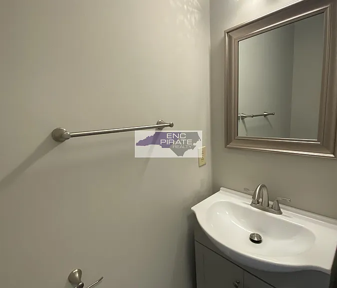 716 Verdant Dr #1 — Photo 14