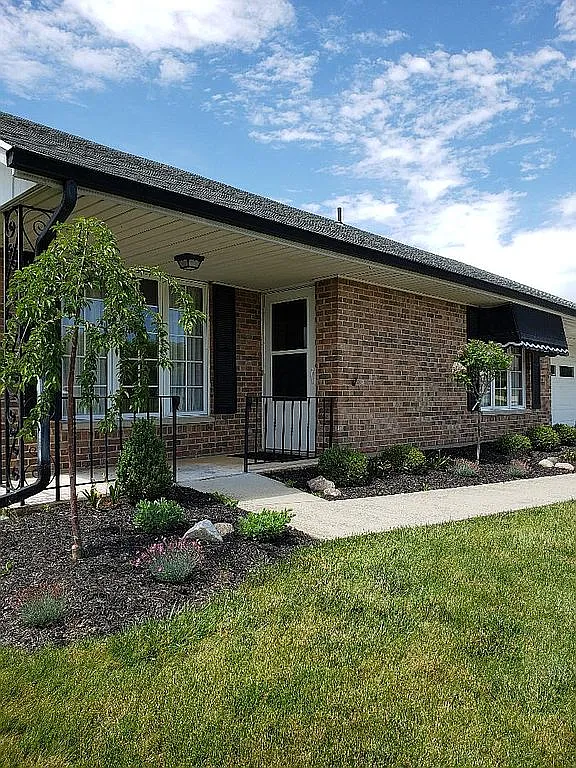 3384 Flowerdale Rd photo 1