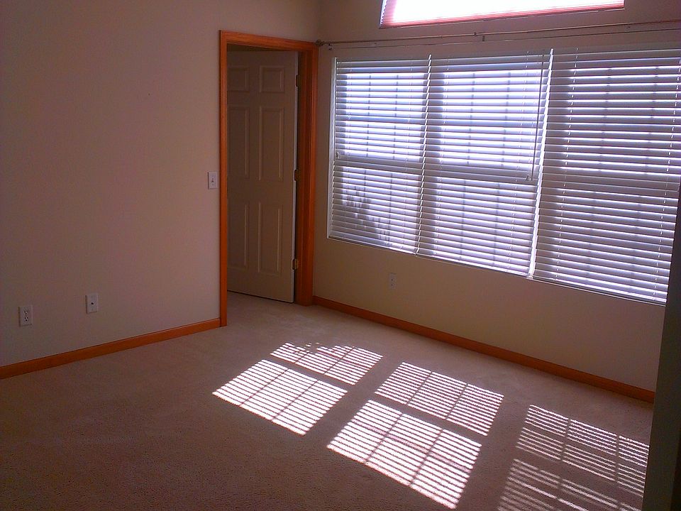 2nd image of 2426 Sutton Dr