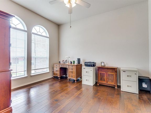 5th image of 1244 Stone Ln