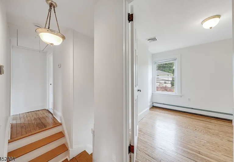 275 E Mount Pleasant Ave — Photo 25