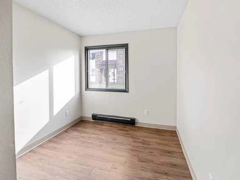 Perry Pointe Place — Photo 9