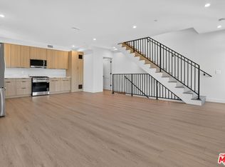 11304 Collins St #2, North Hollywood, CA 91601