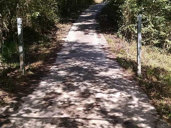 5th image of 1101 Deer Trail Way