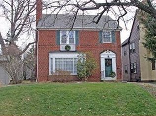 3685 Palmerston Rd, Shaker Heights, OH 44122