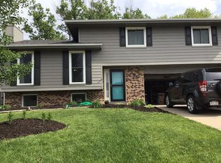 13526 Grover St, Omaha, NE 68144