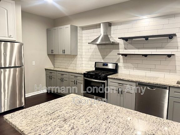 4th image of 4946 Buckingham Ct APT 3W