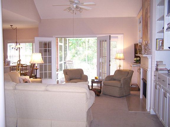 4th image of 104 Poplar Hill Ct