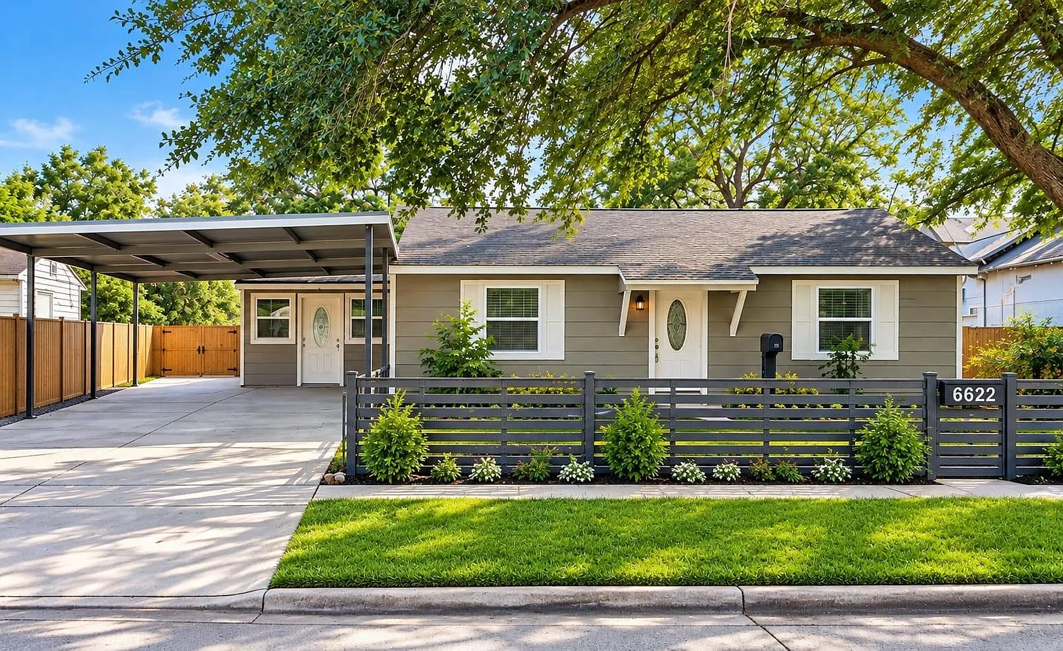 3 bed, 1.0 bath, 1716 sqft, $2,500 — Photo 1