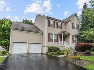 38 Bailly Dr, Burlington, NJ 08016