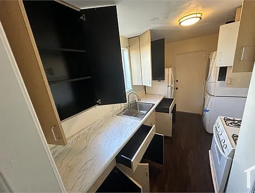 1 bed, 800 sqft, $1,600 — Photo 2