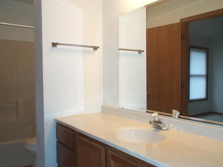 1832 Bright View Dr — Photo 8