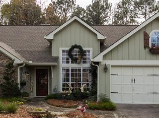 2260 Crystal Ct, Loganville, GA 30052