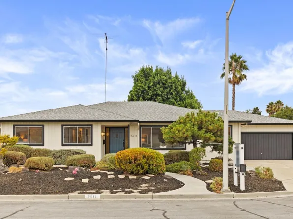 2611 Pepperwood Ln, Santa Clara, CA 95051