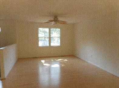 5th image of 525 Panther Dr