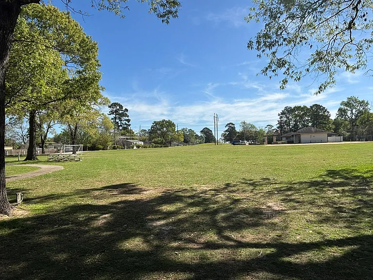 119 April Waters Dr W — Photo 33