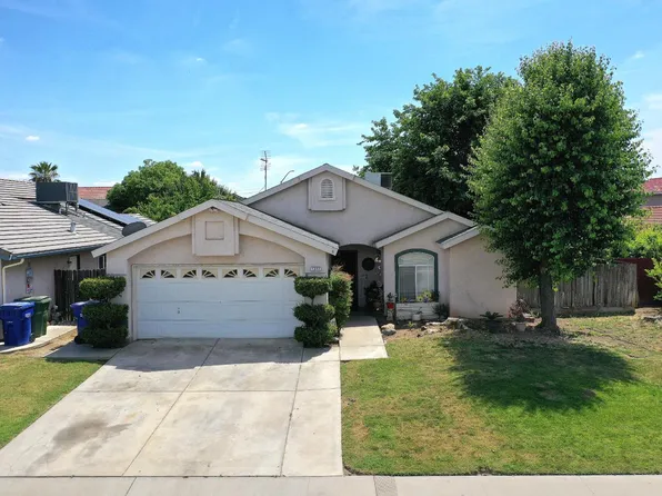 1322 W Pamela Ln, Dinuba, CA 93618
