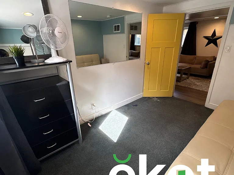 1267 W 500 S — Photo 13