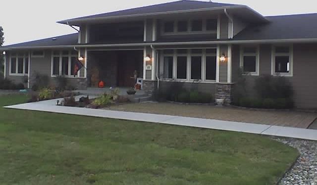 2nd image of 130 Joy St