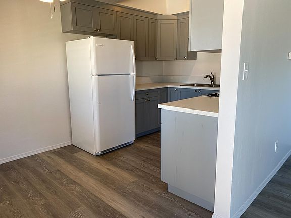 2nd image of 4153.5 Central Ave #4153-1/2