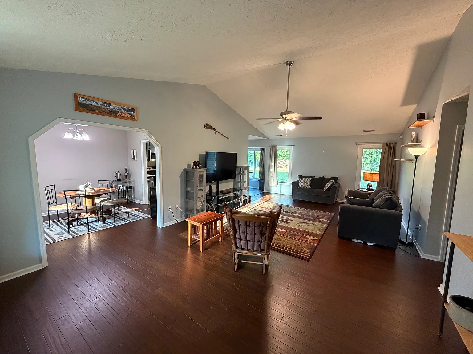 3 bed, 2.5 bath, 1501 sqft, $1,875 — Photo 4