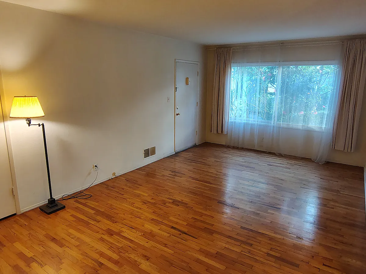 Building Photo - 1511 S Bedford St #2