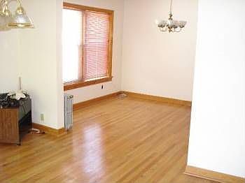 2nd image of 2633 W Winona St