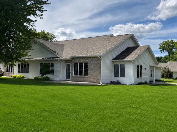 1960 Long Bridge Rd, Detroit Lakes, MN 56501