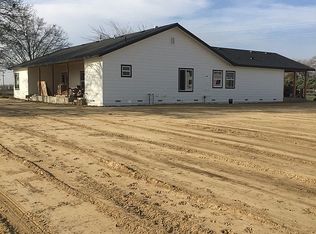 1562 W Dickenson Ferry Rd, Merced, CA 95341