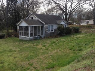 104 W May St, Winder, GA 30680