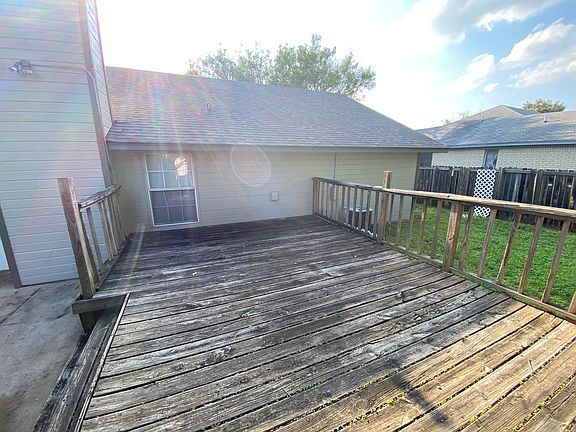 4th image of 2008 Cedarview Dr