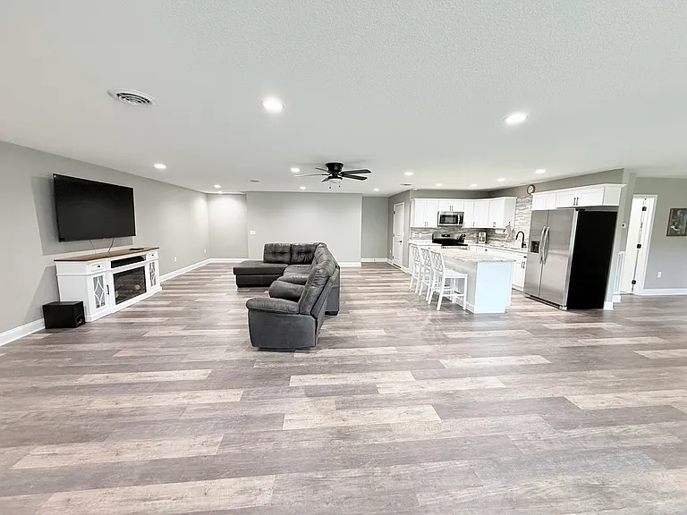 140 Baye Rd — Photo 4