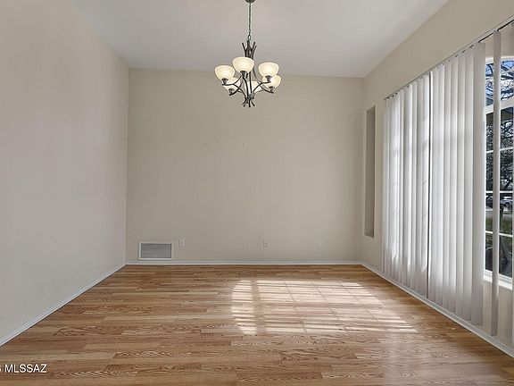 5th image of 742 Via Vanilla